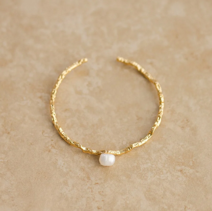 GAIA, the pearl cuff