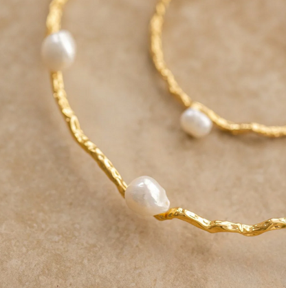 GAIA, the pearl cuff